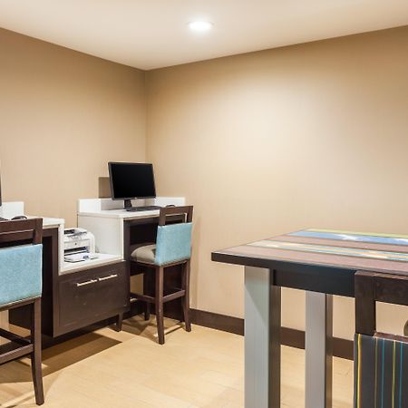 Holiday Inn Express Hotel & Suites Mebane By Ihg Exterior photo